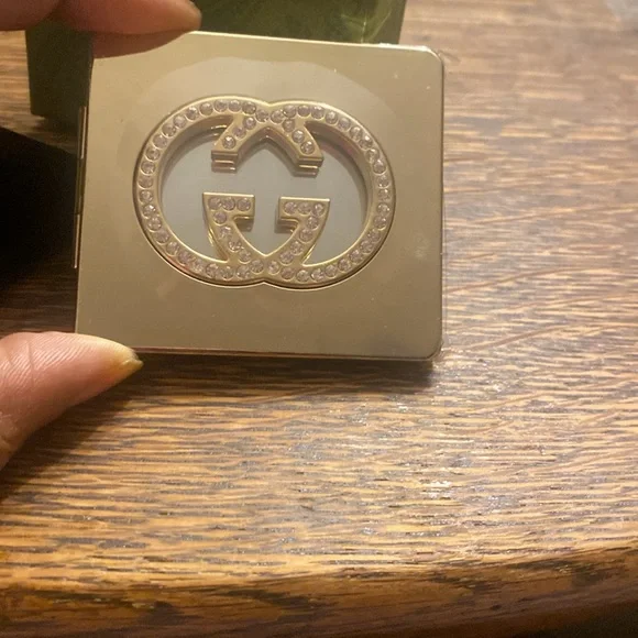 GUCCI GUILTY DIAMOND LIMITED EDITION MIRROR COMPACT